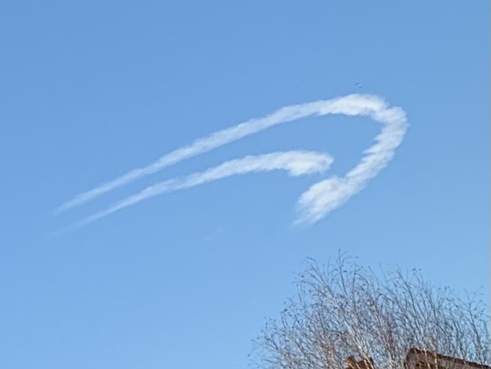 McLarenDoggo's tweet photo. It’s a sign! @McLarenF1 are taking over the world. 🧡 https://t.co/pdHFKXDVXL