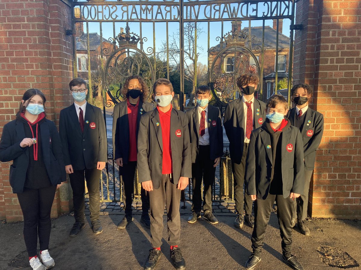 ac_kes's tweet photo. “8 on the Gate” for the fantastic Y9’s! Excellent to see the House Values being celebrated &amp; displayed, by our students! Well done to all! @kesacademy @InspirationEast #Culture #HouseValues https://t.co/bUn9ZUvTYc