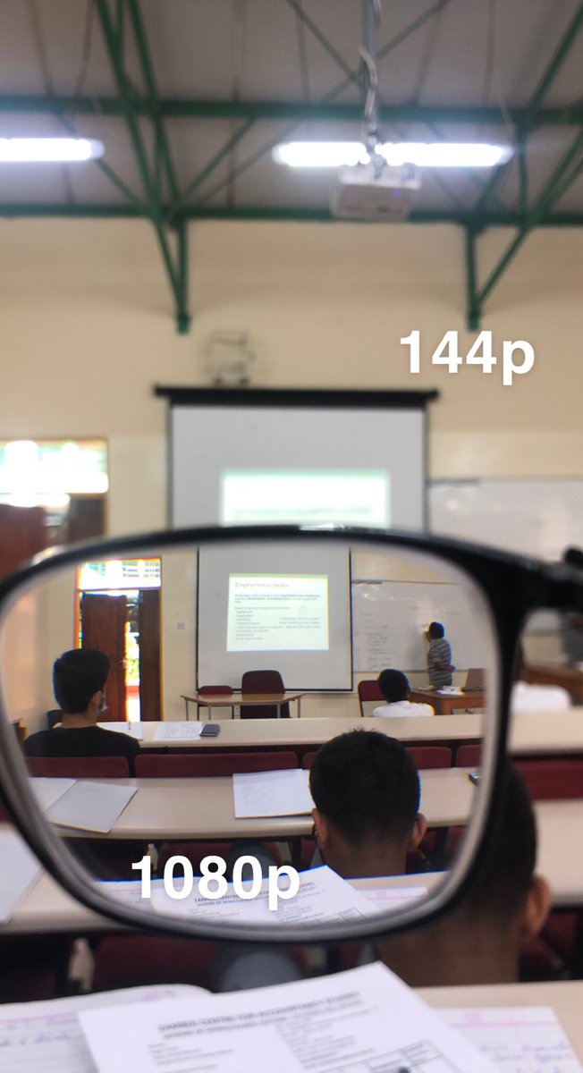 azhar_o7's tweet image. People with glasses know