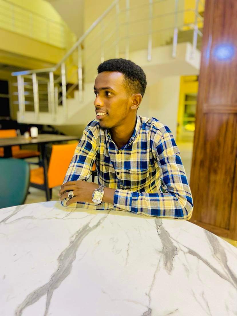 Juma mubarak all Muslims 
I hope every Muslim has a bright life
And are hoping high levels of life 🥰❤
Handshake🤝