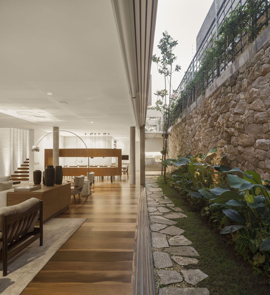 ArchDaily's tweet photo. C House / Studio Arthur Casas #Brazil
#Architecture #InteriorDesign #ResidentialArchitecture https://t.co/MRraBIgQZT