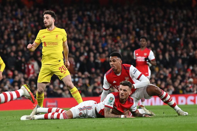 Jota on a walk with his dogs https://t.co/eBGuWGcSzp