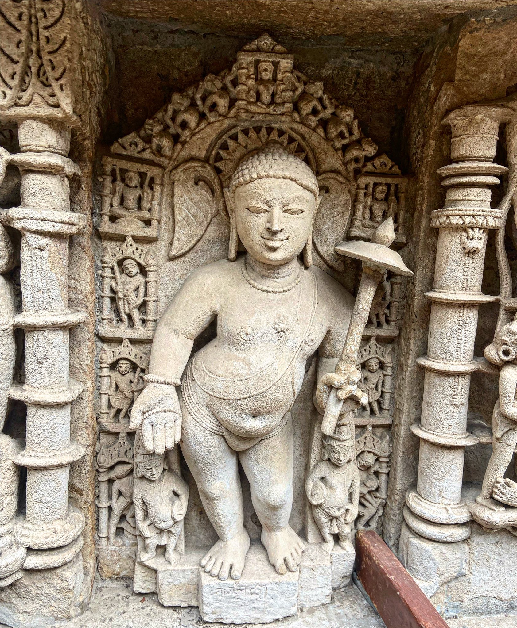 Lord Vishnu Statue Hindu God Visnu Black Stone Statue - Etsy | Stone  statues, Statue, Krishna statue
