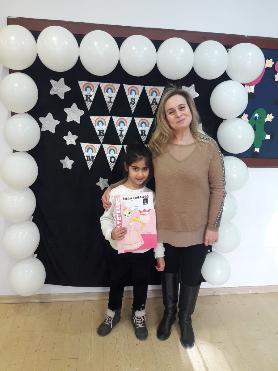 Aydinlikevlerio's tweet photo. Eğitim öğretime kısa bir mola..Yüz yüze sağlıkla devam ettirdiğimiz bir dönemin sonuna geldik. Tüm öğrencilerimize güzel bir tatil diliyoruz @MersinMEM @AdemKoca46 @BaykalBasdemir @yenisehirmem_33 @necmidinc @saimdemir33 https://t.co/QyYIlTKOIt