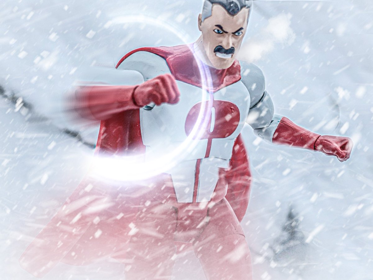 toyetic40s's tweet photo. “Why did you make me do this? You're fighting so you can watch everyone around you die! ...” #Invincible #OmniMan #DiamondSelectToys #SkyBound #ImageComcs #ACTIONFIGURES #ActionFigurePhotography #ToyPhotography #ToyPic_Community @RobertKirkman @CollectDST @Skybound @InvincibleHQ https://t.co/MOFevt973x