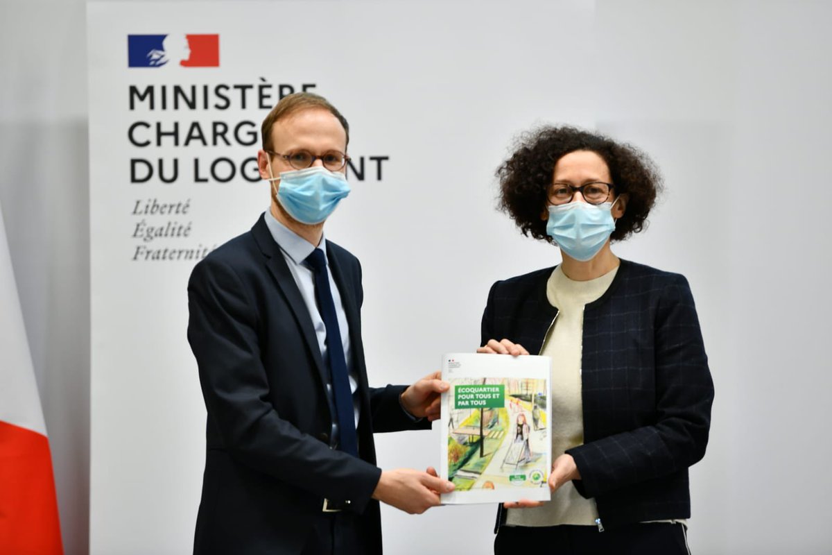 Très heureuse d’avoir ouvert ce matin la cérémonie de remise des labels <a href="/ecoquartiers/">EcoQuartiers</a> 2021.

17 projets sont récompensés aujourd’hui portant à plus de 500 le nombre d’#écoquartiers en France.🏡

Merci à@FBercault pour son engagement et ses propositions pour amplifier la démarche.