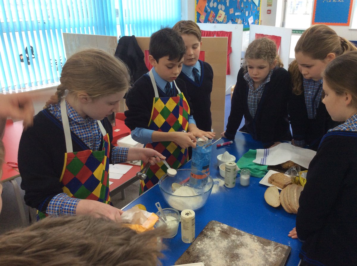 StMargs_Year5's tweet photo. Year 5 are lucky enough to have Peter Vaughan join them over the next few weeks to learn all about bread. 5W really enjoyed their first session learning all about soda bread, and how to measure without scales. They also got to try some tasty brioche. #StMargsDT https://t.co/wIpkULQcrp