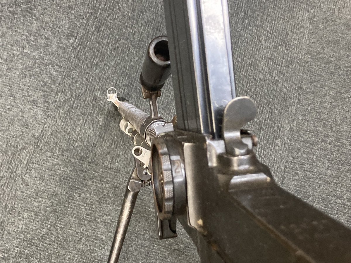 ZB26はブレンにも影響を与えた傑作軽機関銃です。WW2で鹵獲した日本軍