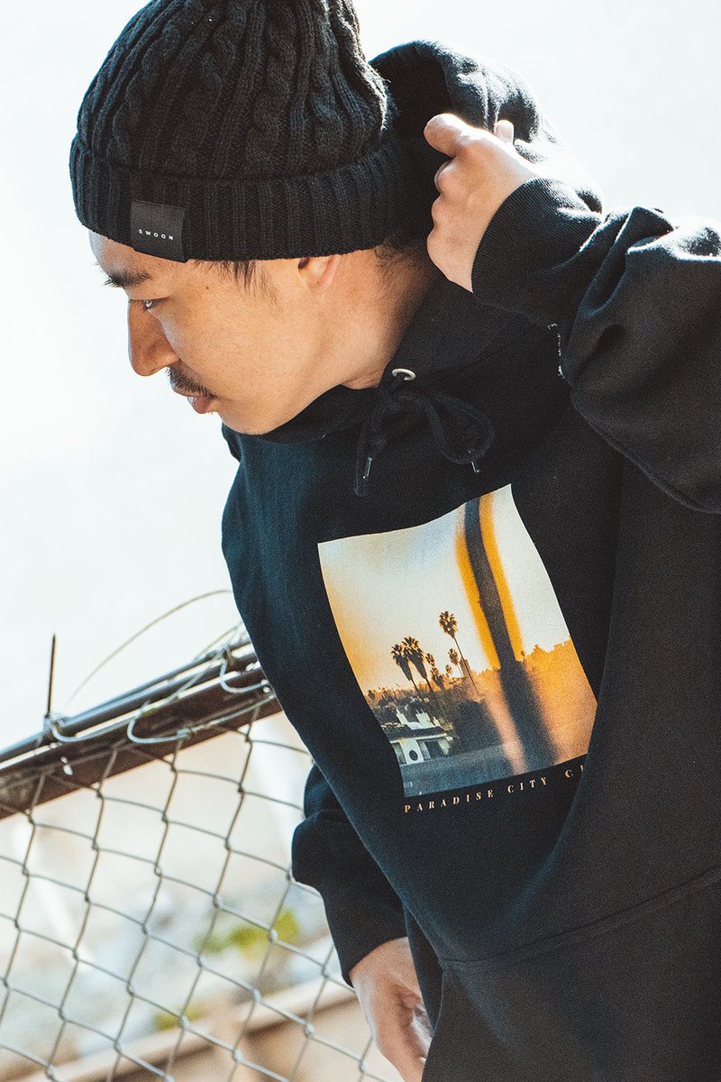 nbyk_'s tweet photo. "DOWNTOWN" HOODED SWEATリリース！今回は少量生産&amp;過去最多のリマインダー登録数のためソールドアウト必至！
これを着てローリンローリンしましょう。
#KIBACOWORKS #SWOON #PARADISECITYCLUB
https://t.co/YC8tet2rnp https://t.co/3bjPEVGVj4