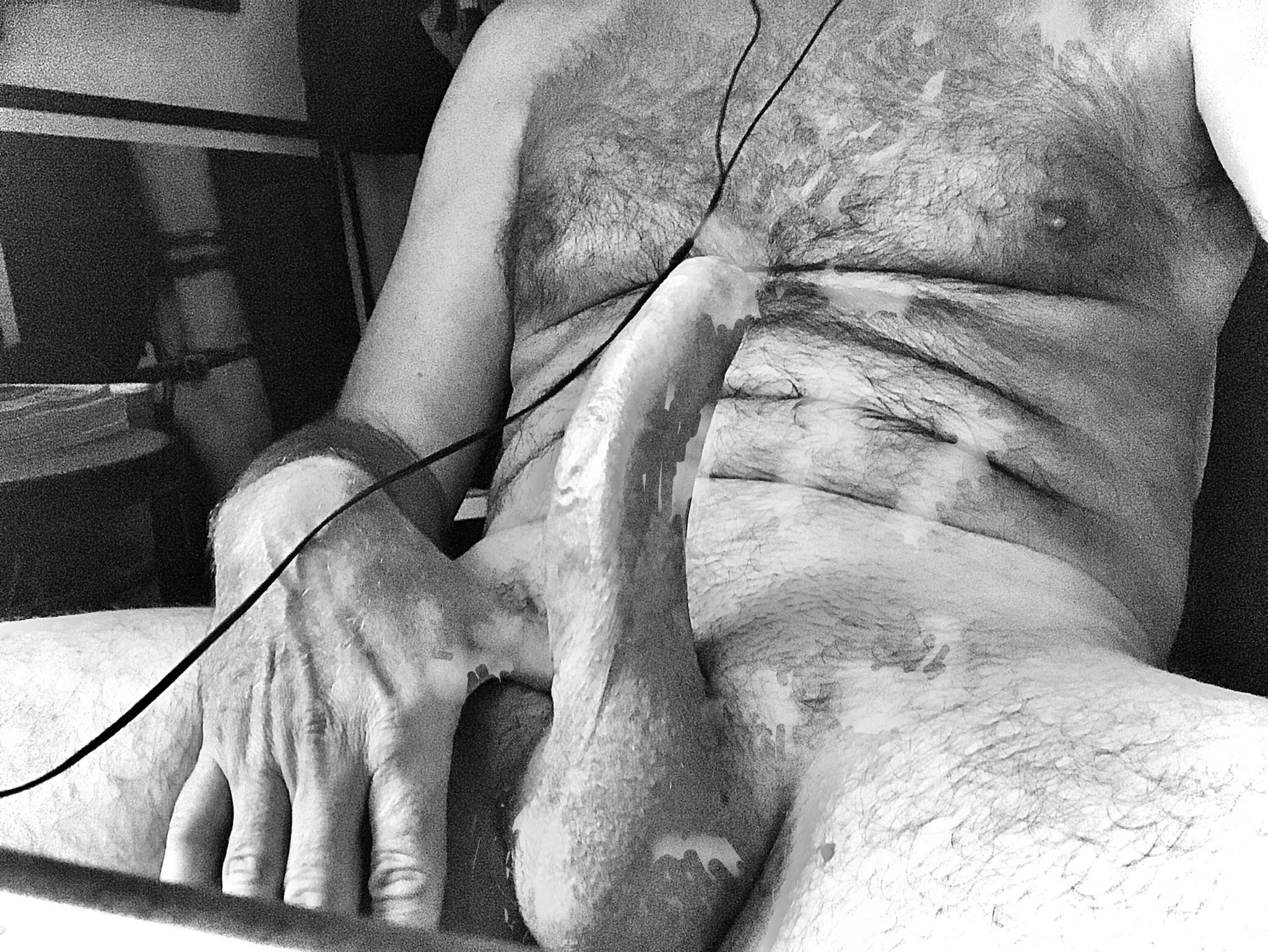 ??????

? https://t.co/SiB7NFjSNg

Più di 200 Video e 2000 schizzi di #sborra nel mio #Onlyfans a meno