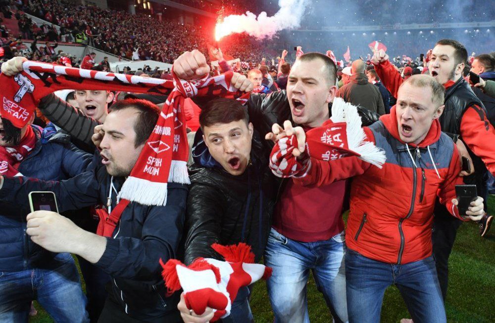 ⚡⚡⚡ Активные болельщики «Спартака» будут бойкотировать матчи с участием своей команды. Нарушителей выгонят из фан-движений: t.me/kpru_sport/2036