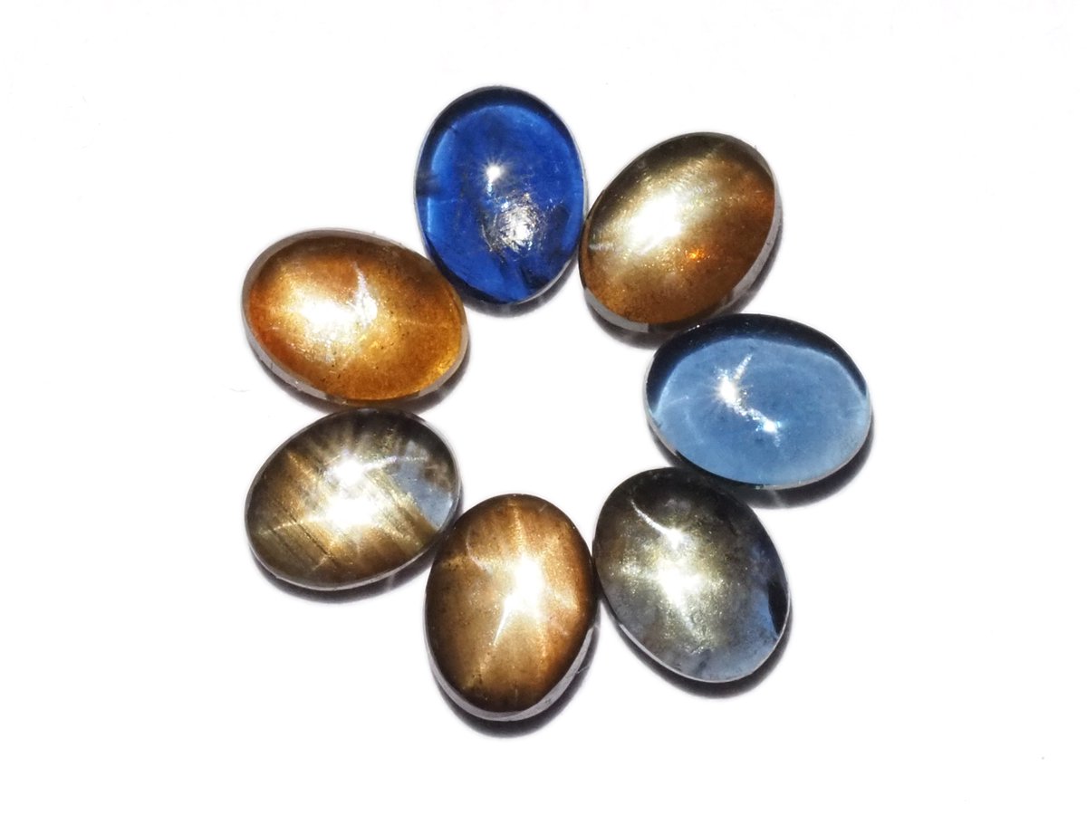 GSSSapphire's tweet photo. When other types of gemstones are still being mined in quantity, golden sheen sapphire becoming increasingly rare over time since the single mine from Kenya apparently depleted for good quality rough material in 2014.

#goldsheensapphire #goldsheensapphires #goldensheensapphire https://t.co/X2V4qa1yG1
