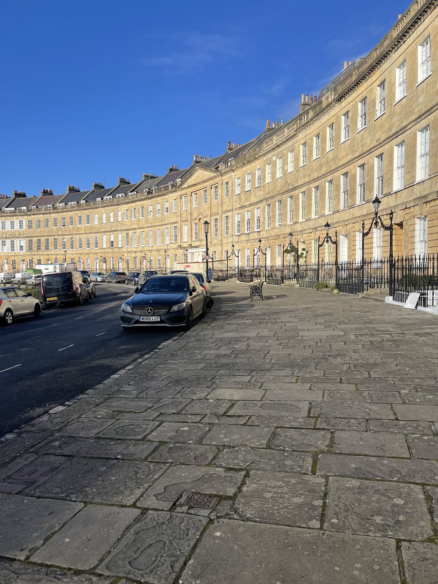 colourcraftsw's tweet image. Bath site visit yesterday! Working our way through one of these properties with just the basement area left to do! #colourcraftdecorators #bristol #bath #grade2listed #paintinganddecorating