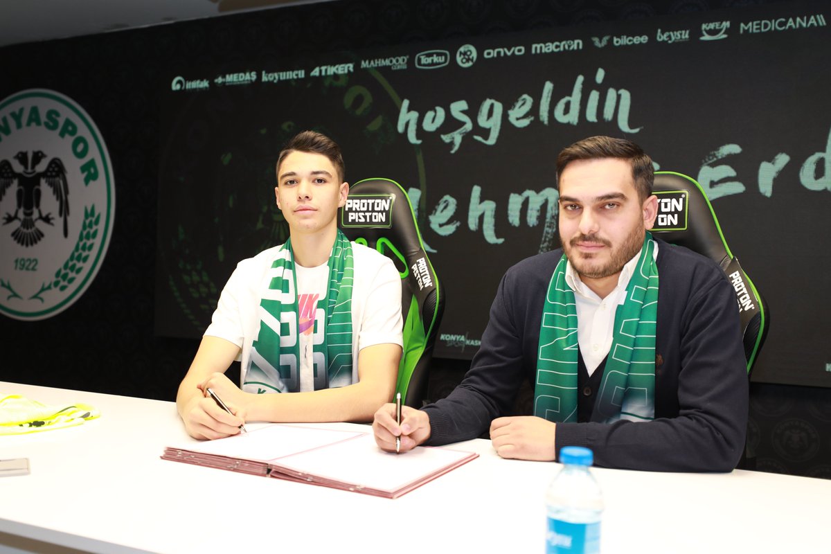 konyaspor's tweet photo. ✍️ Mehmet Erdoğan ve Deniz Ertaş ile profesyonel sözleşme imzaladık

🔗 https://t.co/i6OFVA4IFZ https://t.co/Itzjy3e3M4