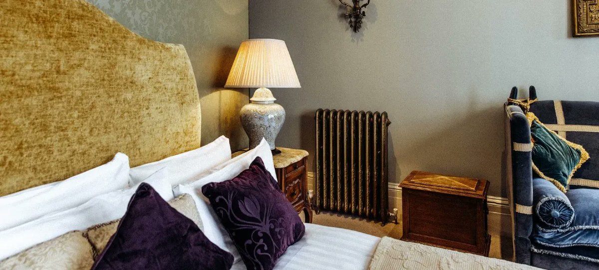 Delight your loved one this Valentines with a weekend getaway at #Brighton's <a href="/blanchhouse/">blanch house</a>.
The Romantic Weekend Package includes two nights' stay in this boutique luxury hotel plus champagne, a hand-tied bouquet of flowers &amp; a delicious breakfast:
bit.ly/3A72yBM