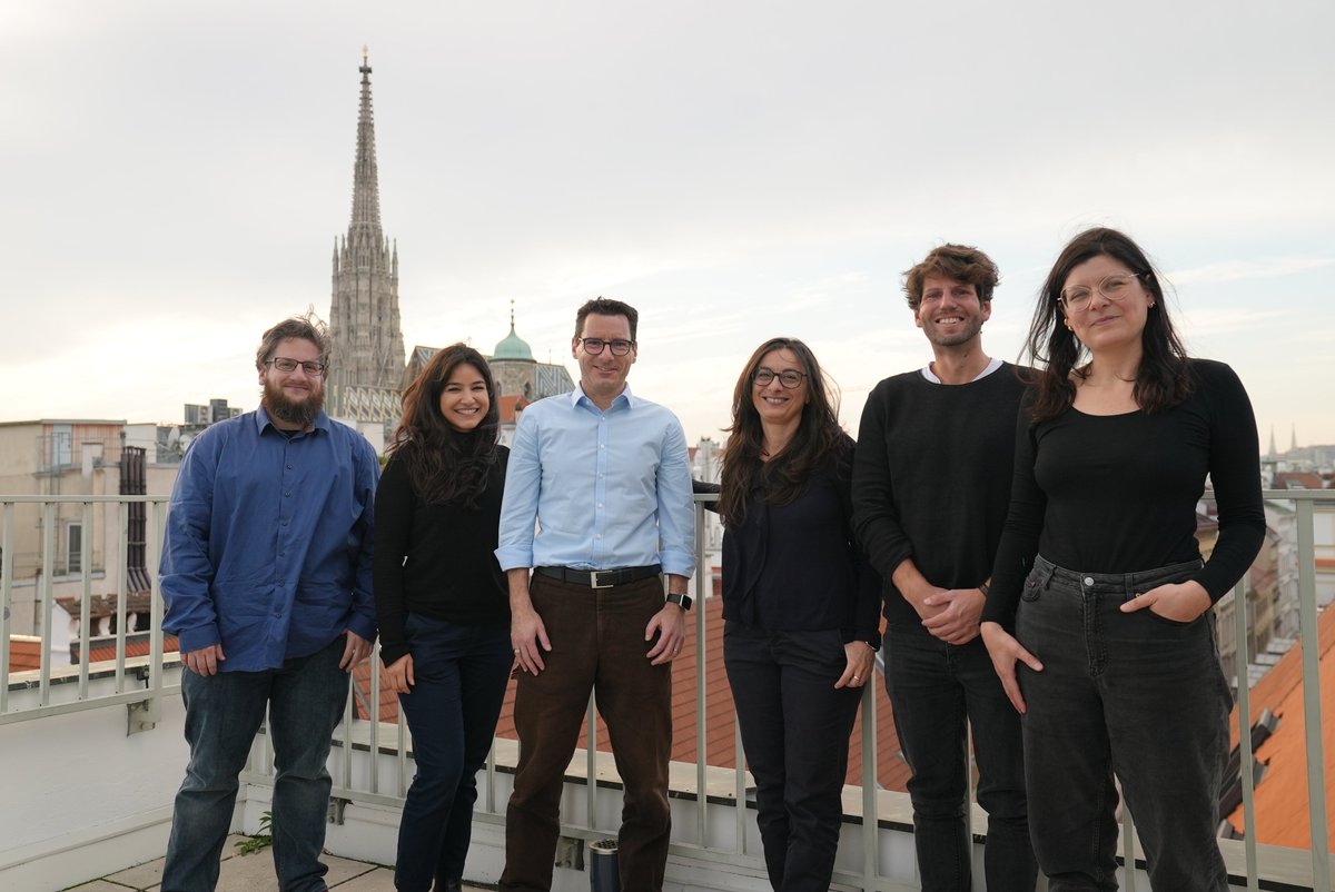 MarkusSauerberg's tweet photo. After 4 years in Vienna @WiCVienna in a great research team @HeLoDelag @LETHE_ERC , I am happy to inform that I have recently joined @bib_bund to work on regional mortality differences in Europe (REDIM) https://t.co/4uaLgX2wal Thanks to everyone! https://t.co/SBbqfppJHy