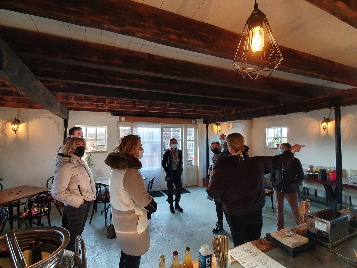 Het traject Smaakmakers IJsseldelta is van start!  Tijdens de 1e bijeenkomst ging voormalig culinair journalist Felix Wilbrink samen met de deelnemers aan de slag met de intrinsieke waarde van het product. Het graven naar de ‘echtheid’ van je product ligt hieraan ten grondslag.