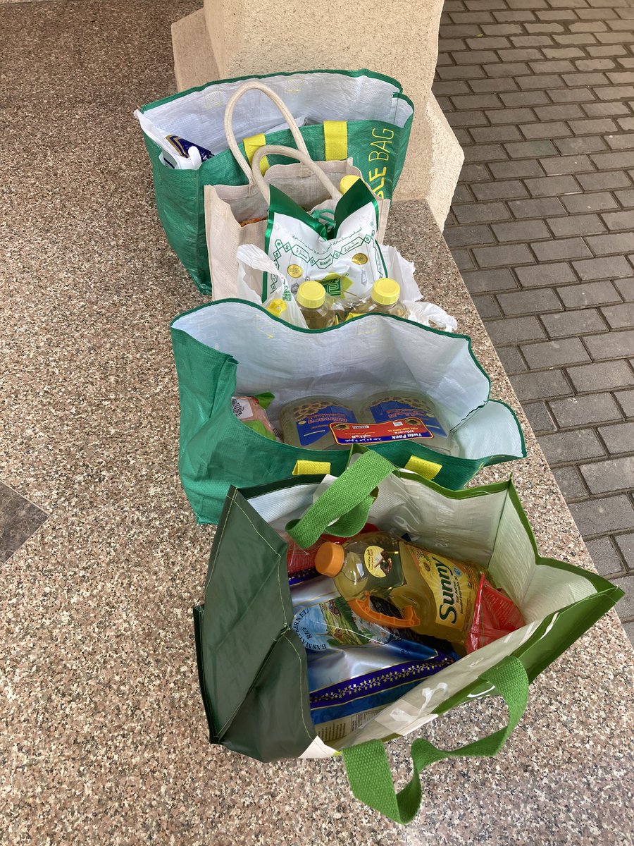 Random Acts of Kindness in action from some lovely members of 8JAL contributing to Little People Big Hearts street cleaner initiative. <a href="/DCol_Charity/">DC Charity Committee</a> #proudformtutor #gratitude