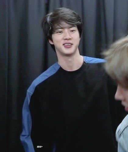 DILF92's tweet photo. this iconic jin lives on my mind rent free.

#BTSJIN #JIN #방탄소년단진 #진 #김석진  #ジン #金碩珍 https://t.co/WxgQJ026lA