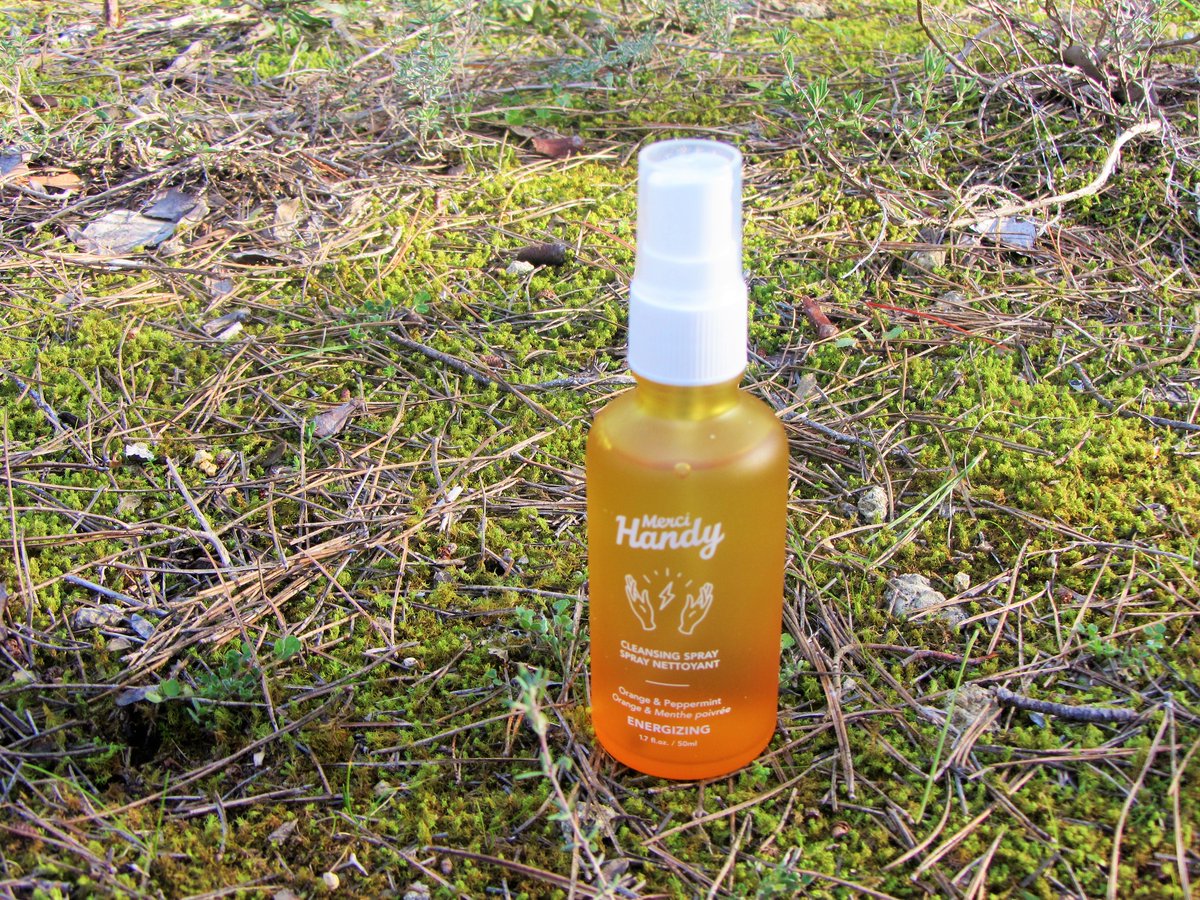 ThCityandBeauty's tweet photo. Un Bel Aura avec le Spray Mains Nettoyant Énergisant Merci Handy🌈 https://t.co/Y874BhY40V via @ThCityandBeauty #blissim #blissimbox #mercihandy #vegan #hands #handscare #hygge #wellbeing #energizing #peppermintessantialoils #essantialoils #cleansingspray #beetalcohol https://t.co/CoepQxt9KA