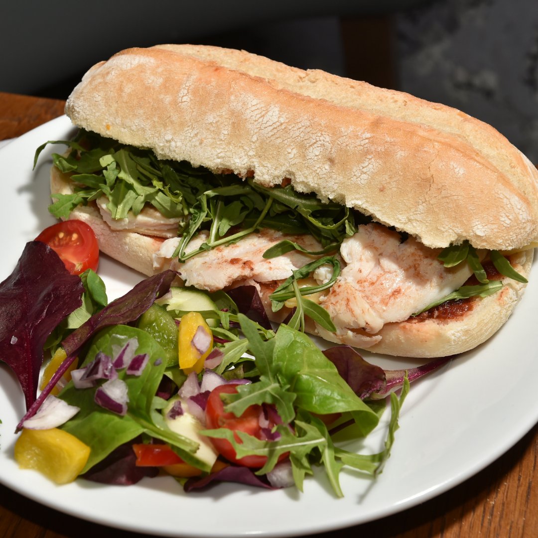 FitzpatricksMa4's tweet photo. It's Friday! 💃🕺 After a long week's work, you deserve nothing other than to treat yourself to your favourite sandwich at @fitzpatricksmarkethouse 🙌👑

#friday #weekend #longweek #work #welldeserved #treat #treayourself #favourite #sandwich #spar #tastydeli #saladbar https://t.co/ciZwtrPKWm