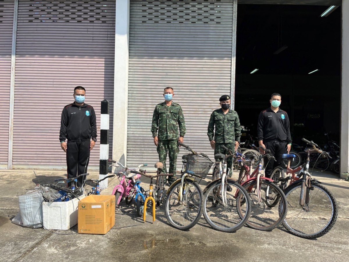 rrtc21's tweet photo. เมื่อวันที่ 21 ม.ค. 65, 1530
ศฝ.นศท.มทบ.21 ได้ดำเนินการรับบริจาคจักรยานเก่าที่ไม่ได้ใช้งาน จำนวน 9 คัน เพื่อนำไปซ่อมแซมให้กลับมาใช้งานได้เหมือนเดิม ก่อนส่งต่อให้กับเด็ก เยาวชนที่ขาดแคลนทุนทรัพย์ และยากจนในพื้นที่ห่างไกล ตามโครงการ " Army Bike สานฝันปันสุข" https://t.co/42fM58lGiy