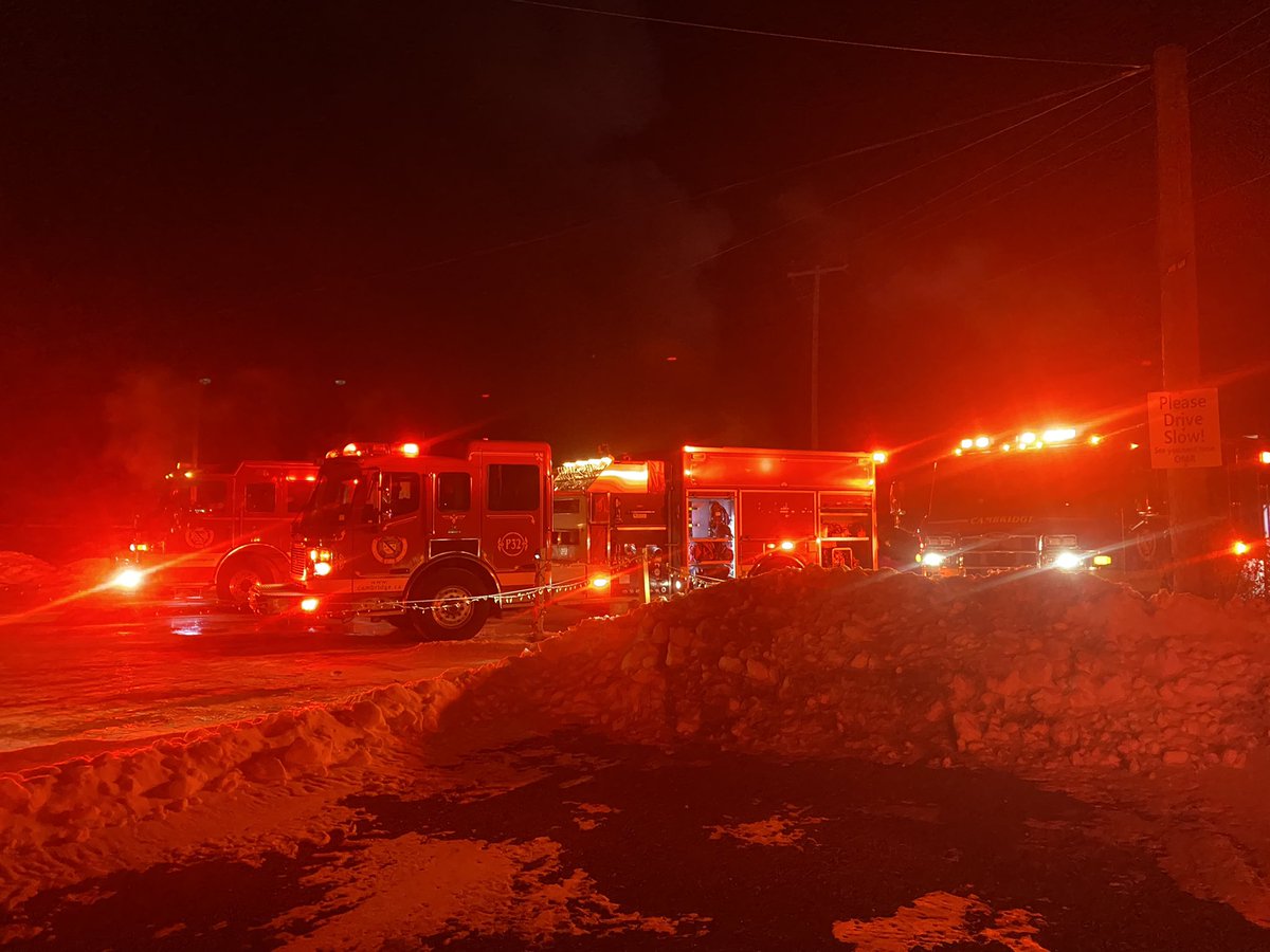 CambridgeFD's tweet photo. ACTIVE INCIDENT Firefighters from Cambridge, North Dumfries and Puslinch are operating in a defensive strategy on McClintock Dr. Puslinch Twp. No injuries. Lake Road is closed, avoid the area. @cityofcambridge @PuslinchFRS @NorthDumfriesFD https://t.co/EYcjwJaIDn
