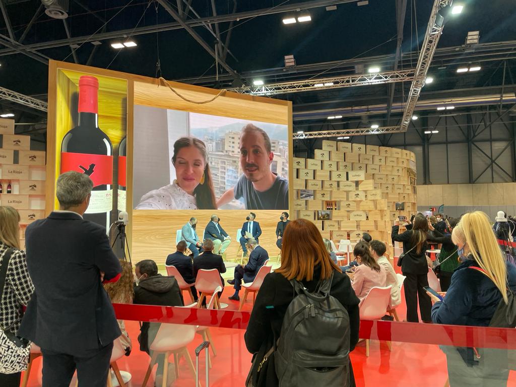 El paso por <a href="/fitur_madrid/">FITUR</a> de MEG sigue dando mucho de sí. Fátima Gismero y Rocío Arroyo de showcooking; María José San Román organizando los próximos pasos en Castilla y León; Carolina Sánchez e Iñaki Murua desde su pop up de en Ecuador...