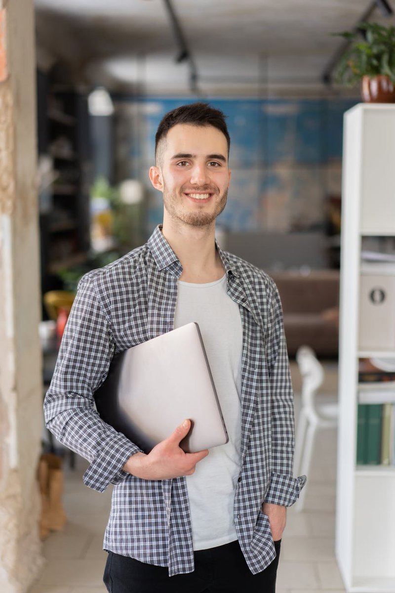 RealChatfully's tweet photo. Business strategies aren't always enough. Customers are used to being able to interact with brands in multiple ways. Want your brand to stand out from the crowd? 

See how you could implement a winning #OmnichannelStrategy. 

https://t.co/3jSHHL0LXJ

#UCaaS https://t.co/R1AeZW7sJ0