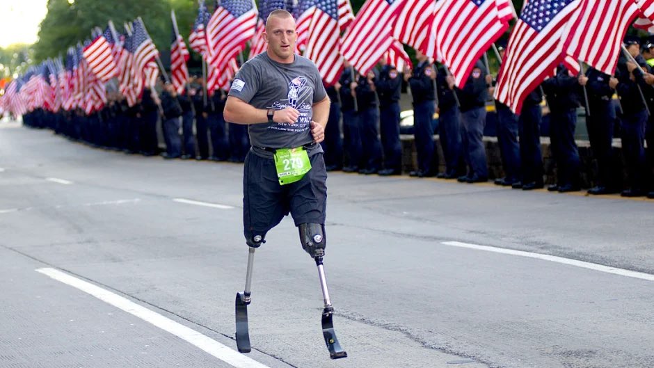 MARINE VET AND PARALYMPIAN ROB JONES TURNED ADVERSITY INTO ACCOMPLISHMENT
Despite setbacks, the endurance athlete proves he has no limits to what he can do.
By Roger Lockridge. Read article on muscleandfitness.com @muscleandfitness @rocklockridge @robjonesjourney #marine