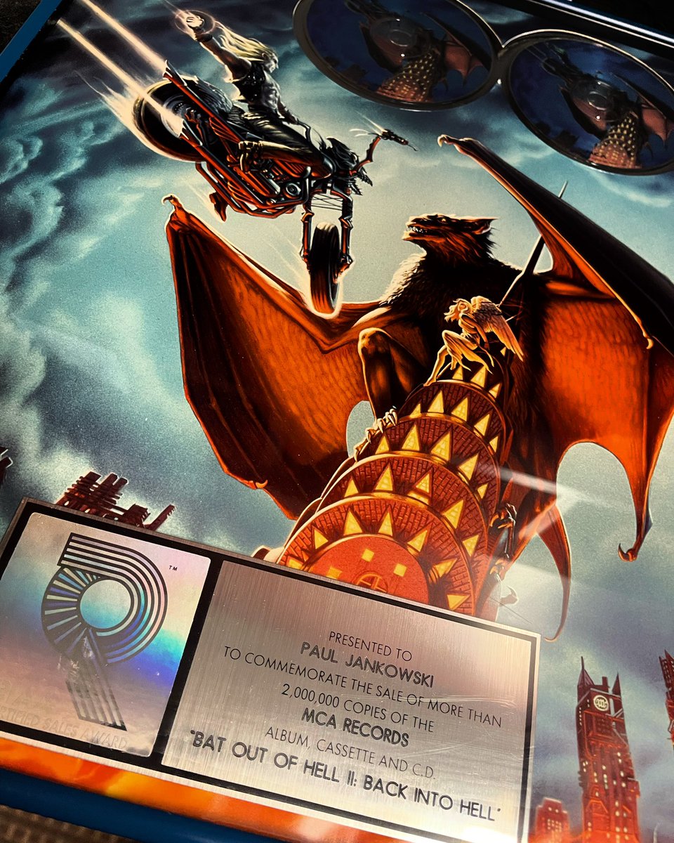 RIP to the legend, Meat Loaf. 💔