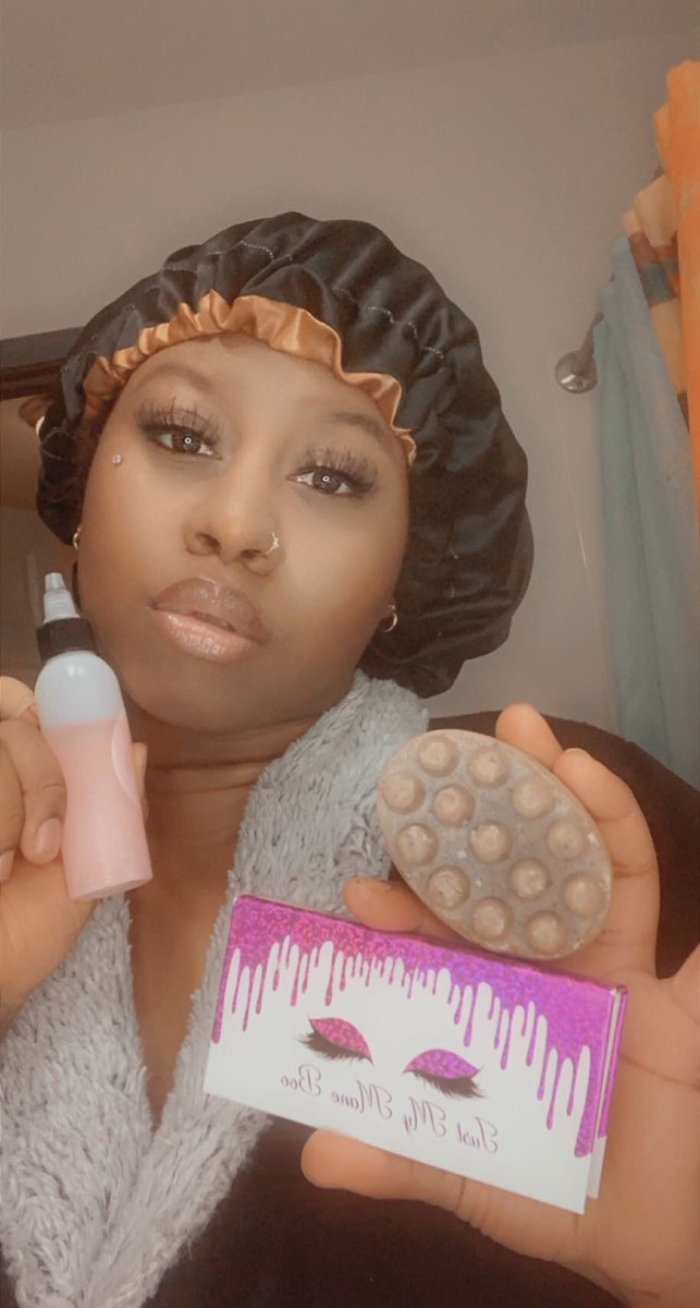 TazSmithBp's tweet photo. And that's on #SmallBusiness! Myself and @JustMyManeBoo are coming for all coins! 

🦋✨All Natural &amp; Handmade✨🦋

✨👑 Just My Mane, Boo👑✨

🦋✨Transformations By Taz✨🦋

Queens Bonnet &amp; Lashes: https://t.co/Jx4s4VJ4Nx

Hair/Skin Products: https://t.co/cPbcPmbOXZ https://t.co/QDOPRjTAh6