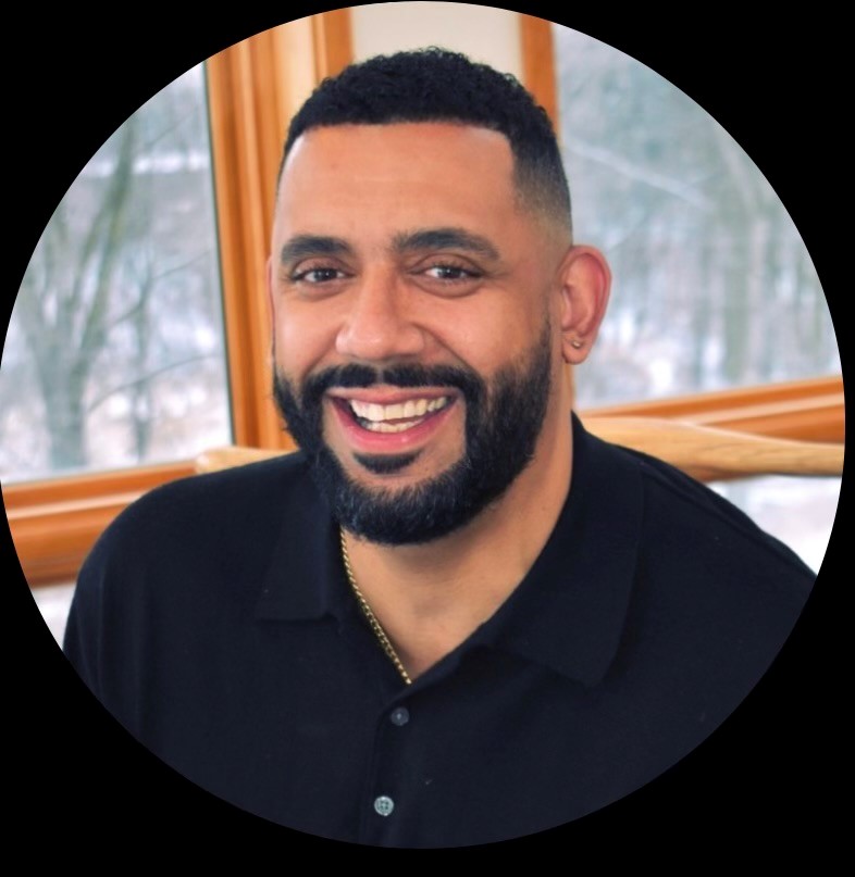 YouthLinkMN's tweet image. It&apos;s an exciting day here at YouthLink as we introduce our new CEO Rich Melzer! Please join us in welcoming the south Minneapolis native - we invite you to read more about his background on our website at youthlinkmn.org/2022/01/youthl…