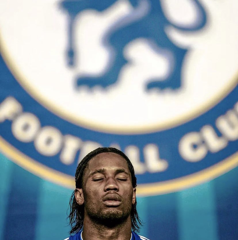 LDNFootbalI's tweet photo. There will 𝗡𝗘𝗩𝗘𝗥 be another @didierdrogba… 🐐 https://t.co/GXgbRqRoYK