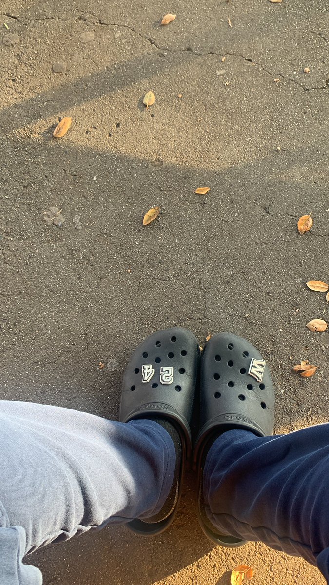 LockTerms's tweet image. This weak ass school Wsg tho yall