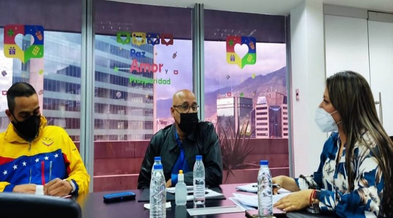Gob_Guarico's tweet photo. #Infórmate📣 Revisan avances en proyectos para garantizar condiciones dignas de establecimientos penitenciarios

Más información ⬇️
👁‍🗨https://t.co/bzSl8F1Z32

#Guárico
#CuidémonosDeLaCovid19 
#ResistirRenacerRevolucionar https://t.co/2ukYkZHmnY