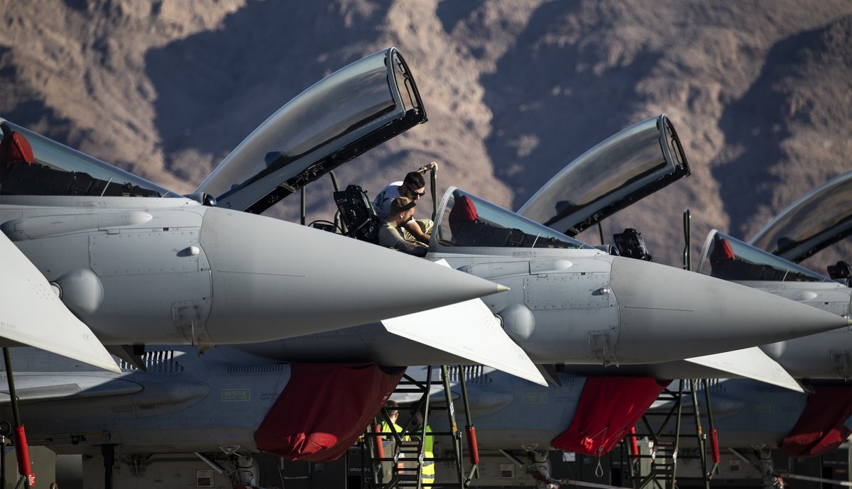 Image shows an aircraft.