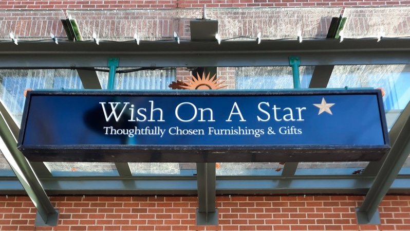 FASTSIGNS_669's tweet photo. Light Up Your Signage! #Transform your storefront by investing in low maintenance LED-illuminated signage. At #FASTSIGNSCoquitlam, we go out of our way to create #custom #signage that will excite, delight and invite customers into your store. https://t.co/pFa4x1s6CU