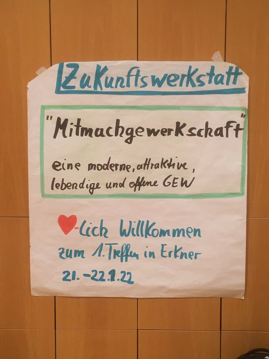 Bunte Truppe aus allen Bereichen, Ebenen und Altersgruppen bei der Zukunftswerkstatt der @GEW_BERLIN in Erkner. Schön, wieder in Präsenz (unter 2G++) dafür zu sein.