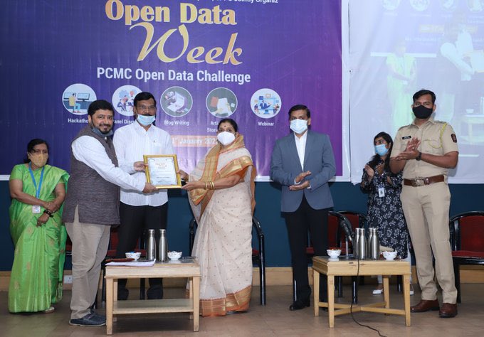 pcmcindiagovin's tweet photo. #PCMCOpenDataWeek #PCMCOpenDataChallenge2022
देशाच्या स्वातंत्र्याच्या अमृत महोत्सवी वर्षानिमित्त 'आजादी का अमृत महोत्सव' या अंतर्गत पिंपरी चिंचवड महानगरपालिका, स्मार्ट सिटी लि. व पुणे विद्यापीठाच्या सेंटर फॉर इनोव्हेशन, इनक्युबेशन अँड इंटरप्राईज विभागाच्या वतीने https://t.co/R9XyHZ4aDU