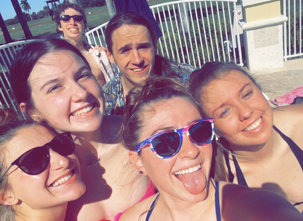 Great week in Florida for <a href="/FredSwimDive/">Fredonia Swim & Dive</a> Beaches, story time, friendships, met an Olympian! Back to the pool this weekend. #makeAsplash Kudos to the team and its effort to make this happen!!!!