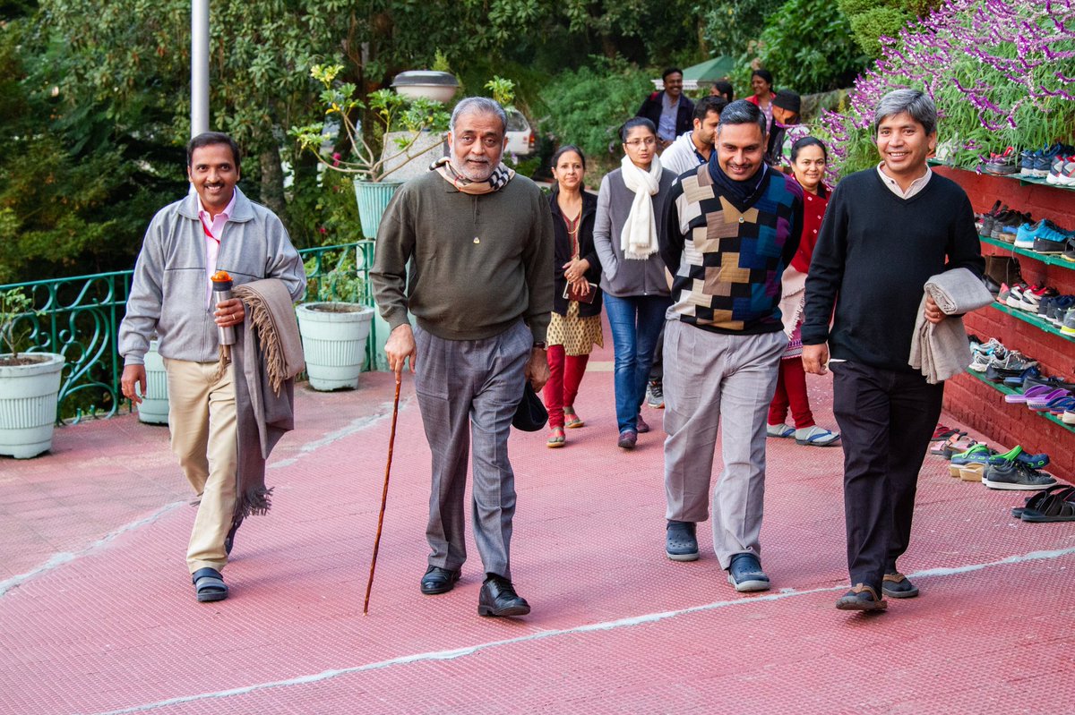 Our lives improve significantly when a connection is established between our hearts and minds. This helps us move ahead purposefully in life.

<a href="/heartfulness/">Heartfulness</a> 

#Heartfulness #Daaji #Heart #Mind