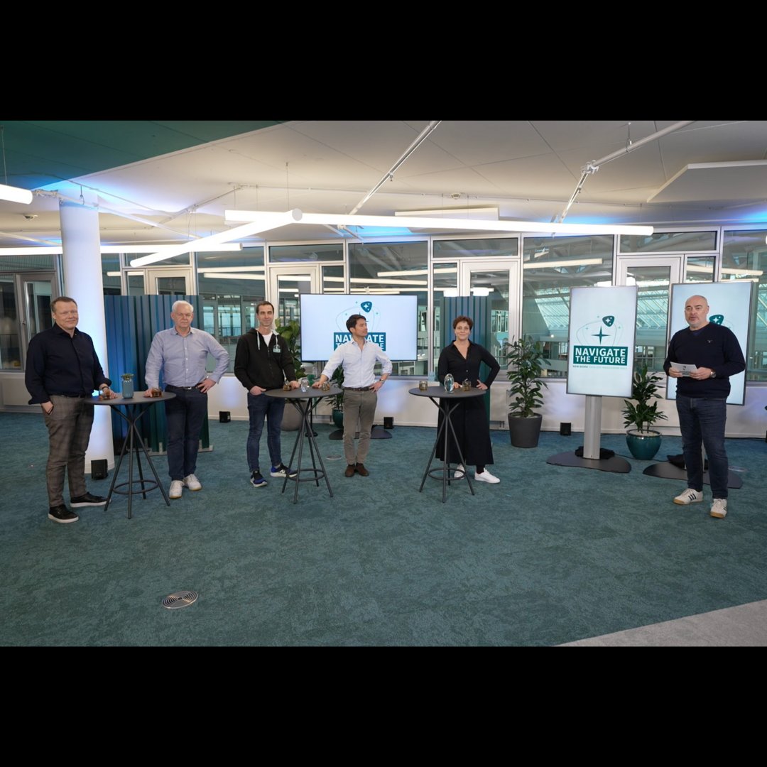 NewWork_es's tweet image. Last January 17th, we celebrated the Kickoff 2022! All colleagues from XING, XING Events, XING E-Recruiting, Kununu, Prescreen, and Marketing solutions came together to discover the new strategy for 2022 presented by our C-level. An exciting year ahead 💯

#newwork #newwork_vlc