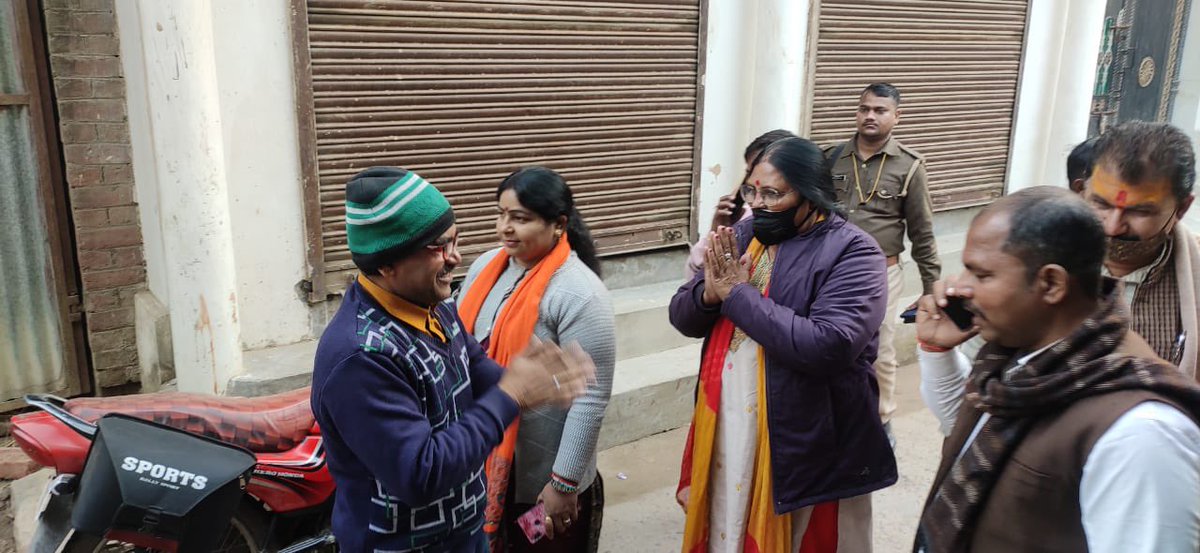 krishnapswn's tweet photo. आज खागा नगर के रामनगर, विजयनगर ,चौड़���खेर किशनपुर रोड में जन संपर्क किया
#योगीजीफिरआरहे_हैं #फिरएकबारभाजपासरकार #यूपीमेंसब_बा #मिशन_2022￼ https://t.co/OIDx7gouX5
