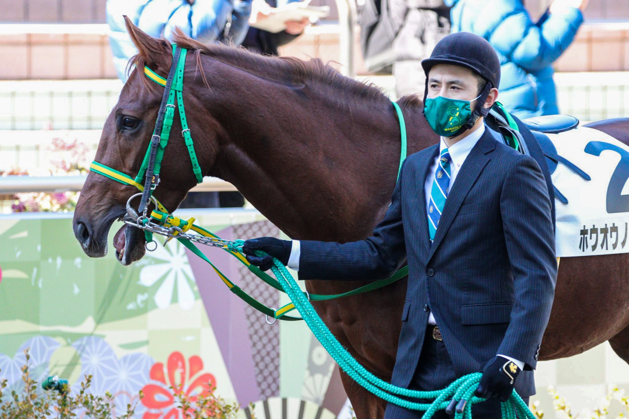 ちゃぼ 初めての競馬場に緊張しちゃったかな 姉にワンスインナムーン 兄にディバインコード 短距離で見てみたいなぁ 22 01 16 中山6r 3歳新馬戦 ホウオウノーサイド 斎藤誠 厩舎 齋藤新 騎手 チームホウオウ T Co Aprnzdggj2 Twitter