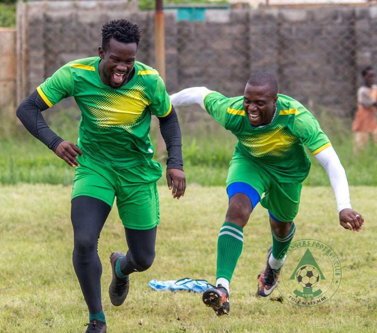 FoleMalembe's tweet photo. Our environment is always filled with LAUGHTER &amp; JOY!💛🤣😂

The team had their last training session this morning in readiness for the #NdolaDerby.

#BuiFor
#FoleMalembe https://t.co/WsqCwEzRwM