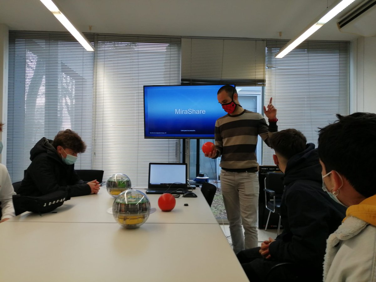 OBSEAsarti's tweet image. Avui hem rebut als estudiants del  @ICabanyes al @OBSEAsarti  i els hem explicat que fem a la @UPCVilanova sobre tecnologies marines i projectes com els @ec_meloa @JERICORI #resbio o #biter #plome @MinkeProject @EMSOeu