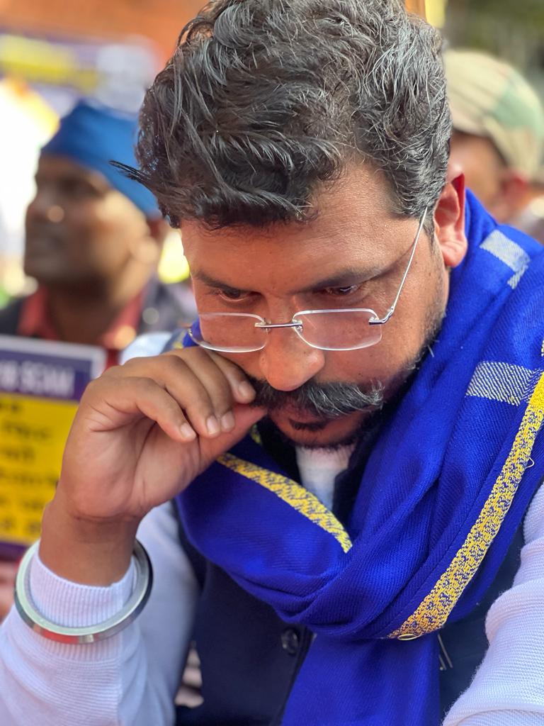 Maytree_Aazad's tweet photo. Legend is back our old attitude.....@BhimArmyChief 
#गोरखपुर_से_चन्द्रशेखर 
#गोरखपुर_से_चन्द्रशेखर 
#गोरखपुर_से_चन्द्रशेखर 
#गोरखपुर_से_चन्द्रशेखर 
#गोरखपुर_से_चन्द्रशेखर 
#गोरखपुर_से_चन्द्रशेखर https://t.co/9RfPjzSEBl