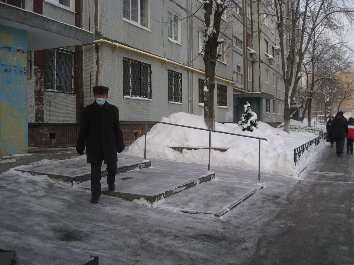 Механизированная уборка территории🚜❄️
Уборка территории #МКДСтара_Загора184 
Спасибо большое нашему Дворнику!
Спасибо водителю погрузчика!
Спасибо большое УК <a href="/moiecodom/">МОЙ ЭКО ДОМ</a> 

<a href="/adm_kir63/">Администрация Кировского района</a> <a href="/samara_in/">Администрация Самары</a> <a href="/Rudakov_i_a/">Рудаков Игорь Александрович</a> <a href="/E_Lapushkina/">Елена Лапушкина</a> <a href="/D_Azaroff/">Дмитрий Азаров</a> <a href="/gkh_kir63/">Отдел по ЖКХ и благоустройству</a> <a href="/Kir_UM20/">Управляющий микрорайоном №20(Кировский район)</a>