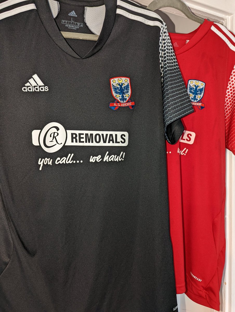 AS_Airdrie's tweet photo. 🔦 Sponsor Spotlight 🔦

Moving day coming up?

Packing boxes, loading and unloading vans in the chosen destination and providing a fast reliable service is what you need when moving home.

You call... we haul 🚚💨

Follow 'CR Removals &amp; Storage' on Facebook for a free quotation! https://t.co/8G7HL1OBRW